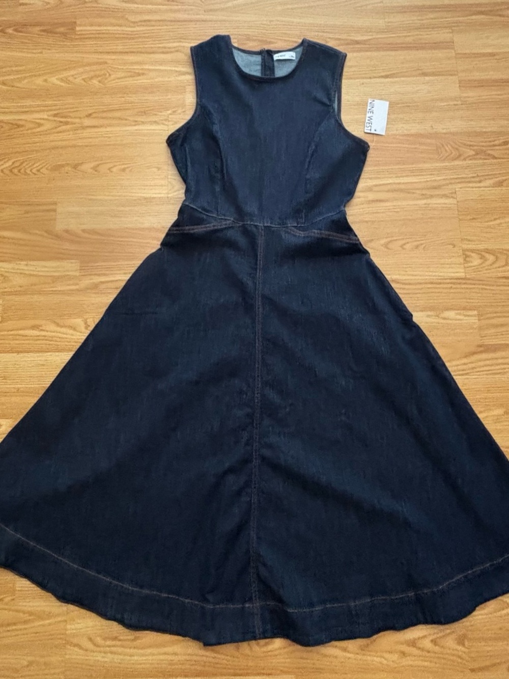 Nine West Sleeveless Denim Dress Size 6